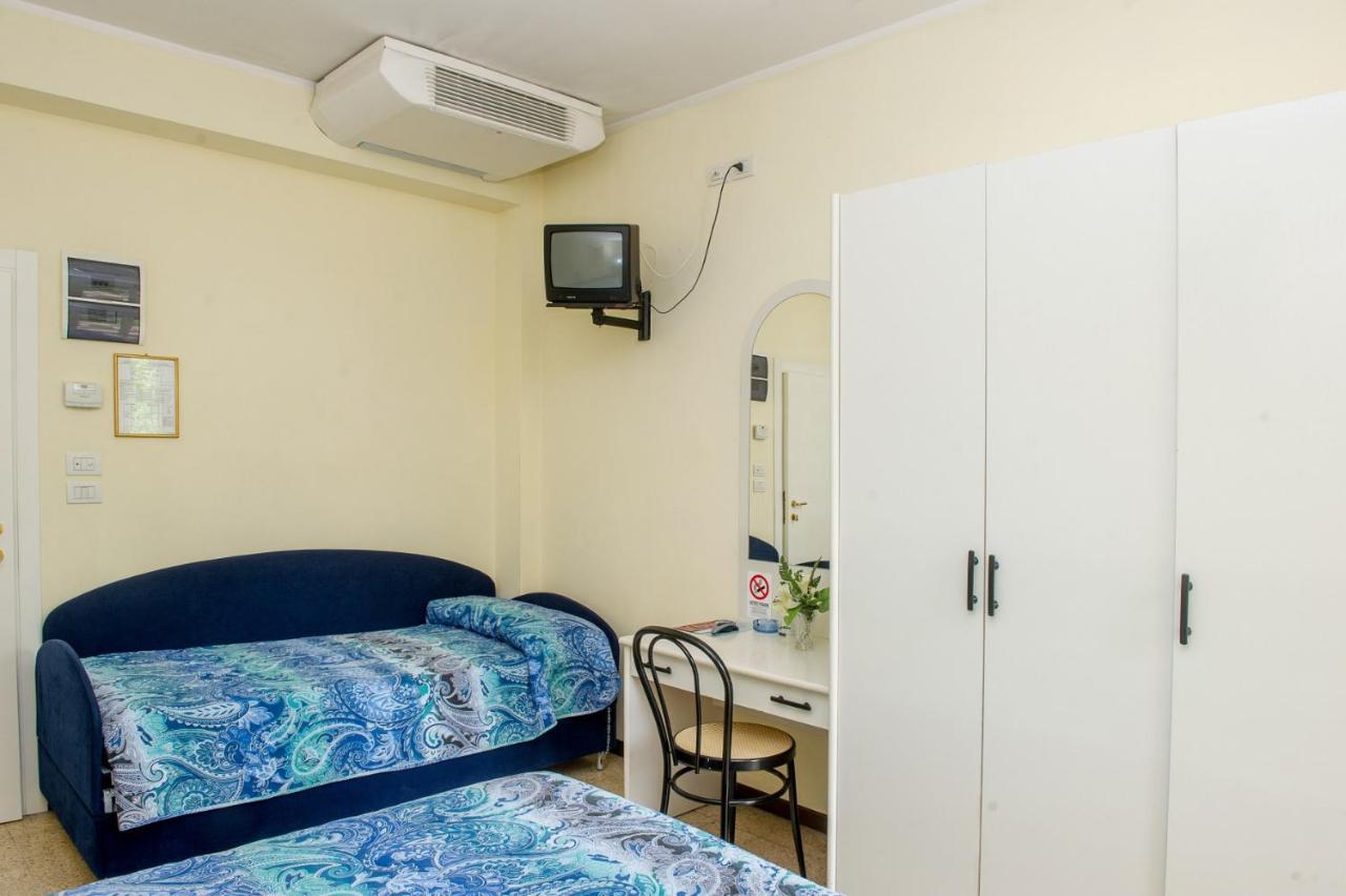 Hotel Jupiter Католика Екстериор снимка