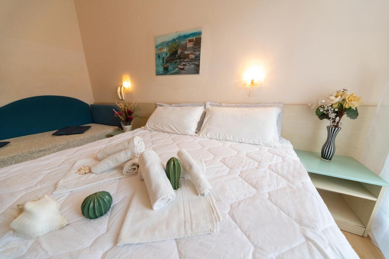 Hotel Jupiter Католика Екстериор снимка